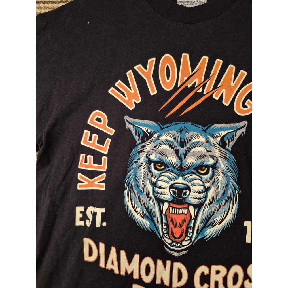 Diamond Cross Ranch Keep Wyoming Wild Wolf Graphic Tee Mens Black Shirt Medium - Picture 10 of 15